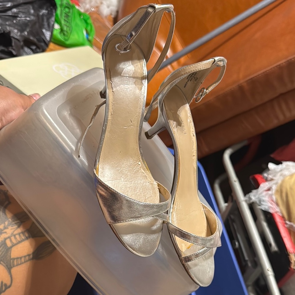 Elegant Silver Strappy Heels
Text me 475-344-9803